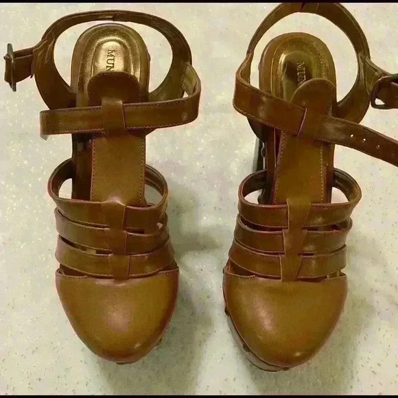 Mundo Terra Women’s Heels Size (8) Camel - Picture 2 of 8